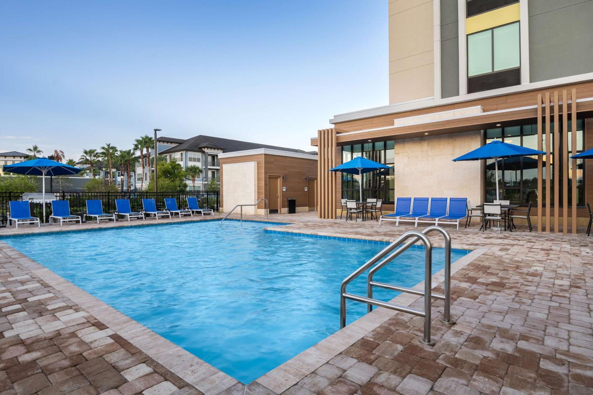 Hilton Garden Inn Orlando I-4 Millenia Blvd Mall Екстер'єр фото